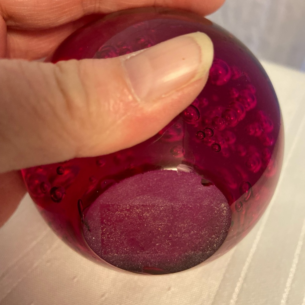 Red Resin Sphere - Picture 4 of 5